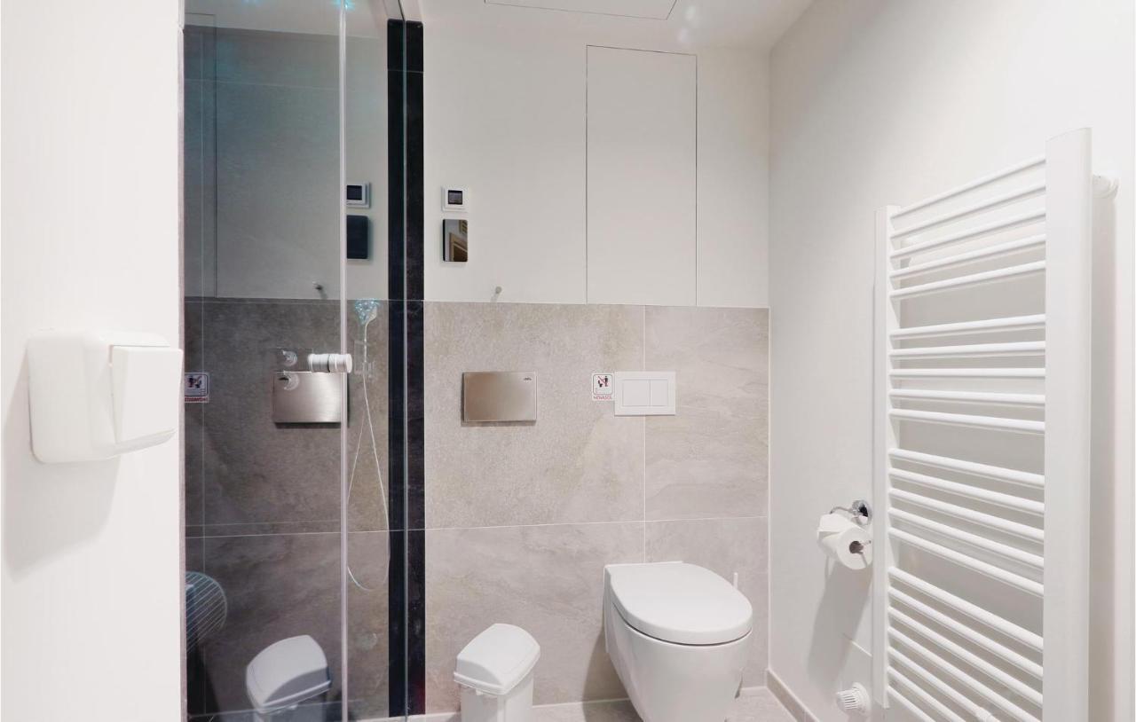 Gorgeous Apartment In Luebeck Travemuende With Wifi Exteriör bild